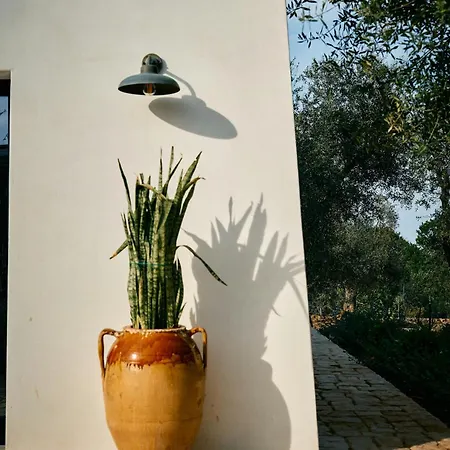 別荘 18th Century Saracen Trullo In Valle D'itria