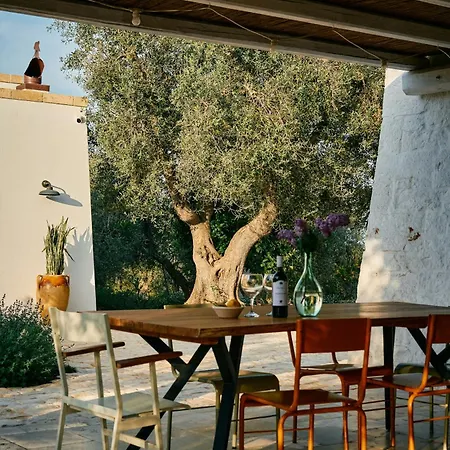 別荘 18th Century Saracen Trullo In Valle D'itria *
