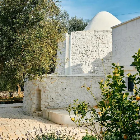 18th Century Saracen Trullo In Valle D'itria *